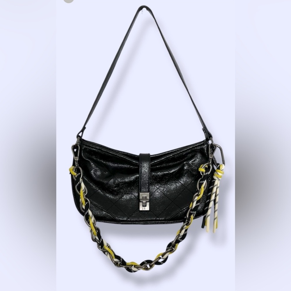 Black Quilted SM Shoulder Bag with Chain/bungee Strap